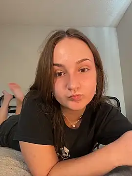 MadilynX777 online show from 10-21-25, 10:10