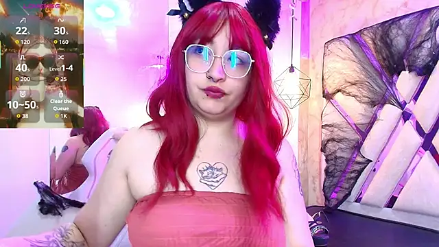 Lilith curvy online show from 11-15-25, 07:43