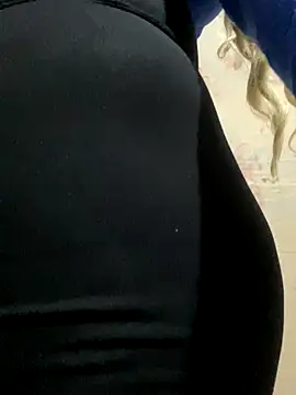 Snapshot of Cuckold-masters-dog chatting on 10-25-25, 12:18 Cuckold-masters-dog online show from 10-25-25, 12:18