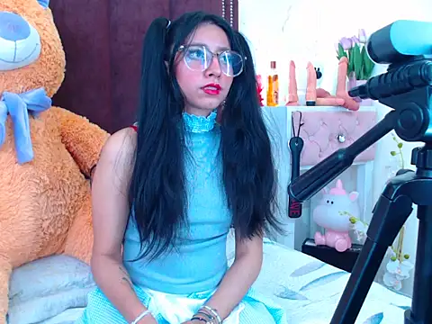 VioletxBloom online show from 10-09-25, 07:23