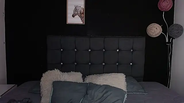 nicolee 8 online show from 11-08-25, 02:28