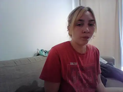 Snapshot of ayebran chatting on 09-22-25, 01:57 ayebran online show from 09-22-25, 01:57