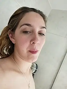 Snapshot of ayebran chatting on 10-14-25, 04:19 ayebran online show from 10-14-25, 04:19