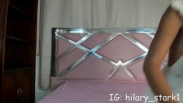 Snapshot of HilaryStarkx chatting on 10-02-25, 12:01 HilaryStarkx online show from 10-02-25, 12:01