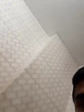 Snapshot of Holy_Sex_International chatting on 10-26-25, 08:26 Holy Sex International online show from 10-26-25, 08:26