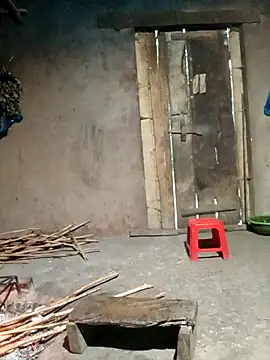 quynhkoolbae online show from 10-18-25, 11:16