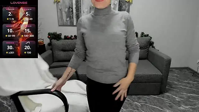 Snapshot of Betty_Jone chatting on 12-23-25, 06:55 Betty Jone online show from 12-23-25, 06:55