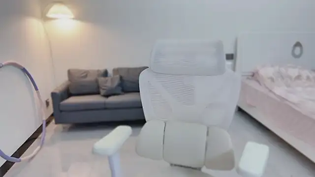 Maymay  online show from 09-21-25, 11:45