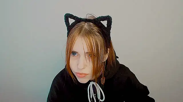 Snapshot of GuessMe___ chatting on 11-02-25, 05:10 GuessMe online show from 11-02-25, 05:10