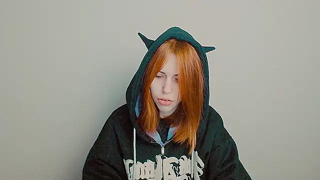 Snapshot of GuessMe___ chatting on 11-06-25, 10:43 GuessMe online show from 11-06-25, 10:43