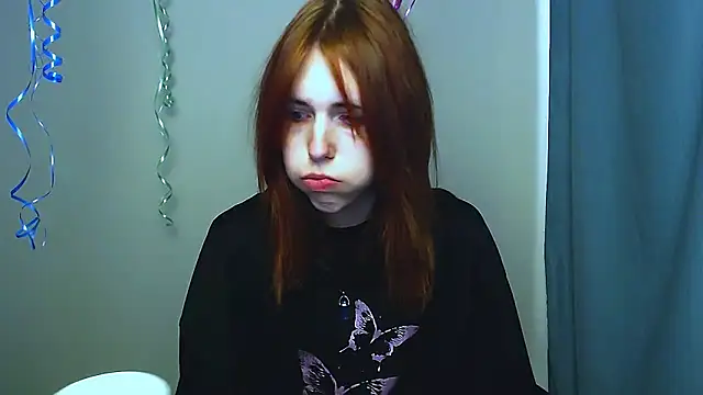 Snapshot of GuessMe___ chatting on 11-26-25, 10:00 GuessMe online show from 11-26-25, 10:00