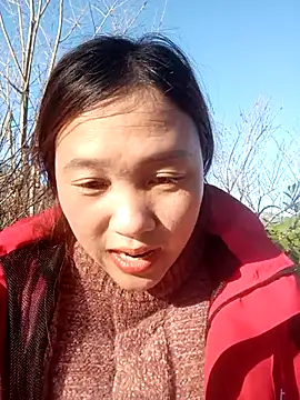 miumiu 00 online show from 11-29-25, 08:39