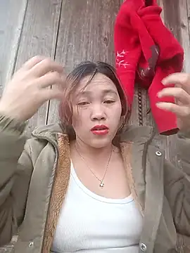 miumiu 00 online show from 01-06-26, 06:50