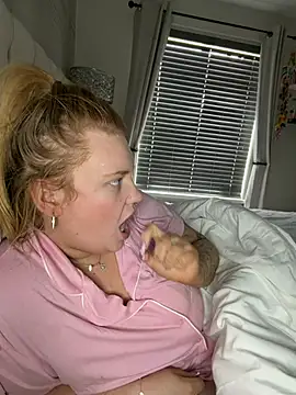 MysteriousMylaX online show from 03-29-26, 01:33