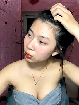 Snapshot of Phthao chatting on 09-27-25, 03:06 Phthao online show from 09-27-25, 03:06