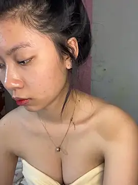 Snapshot of Phthao chatting on 10-16-25, 02:29 Phthao online show from 10-16-25, 02:29