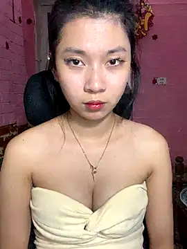 Snapshot of Phthao chatting on 10-26-25, 02:56 Phthao online show from 10-26-25, 02:56