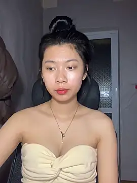 Snapshot of Phthao chatting on 11-23-25, 02:28 Phthao online show from 11-23-25, 02:28