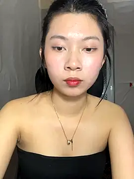 Snapshot of Phthao chatting on 11-25-25, 03:23 Phthao online show from 11-25-25, 03:23