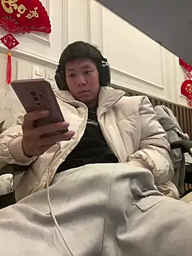 linh21107 online show from 04-23-26, 01:57