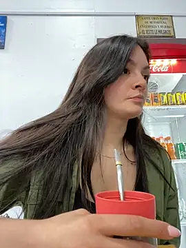 Snapshot of Danielaeliana chatting on 09-09-25, 09:03 Danielaeliana online show from 09-09-25, 09:03