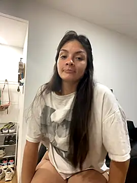 Snapshot of Danielaeliana chatting on 11-23-25, 03:28 Danielaeliana online show from 11-23-25, 03:28