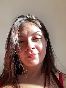 Danielaeliana online show from 04-29-26, 05:41