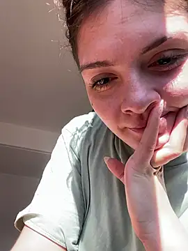 Snapshot of Danielaeliana chatting on 05-23-26, 05:28 Danielaeliana online show from 05-23-26, 05:28