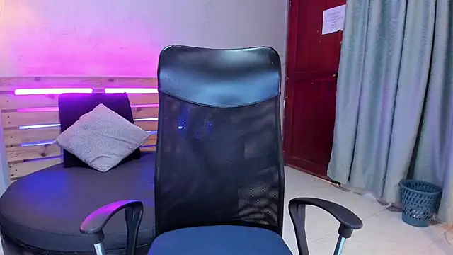 Daiisy kiss online show from 11-24-25, 07:24