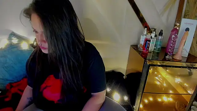 Morana  Hot online show from 11-16-25, 04:51