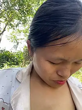 milo bae online show from 03-30-26, 02:12