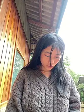 EmLy02 online show from 11-20-25, 01:06