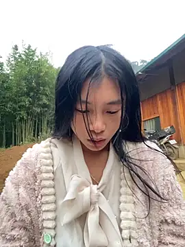 EmLy02 online show from 11-21-25, 11:25