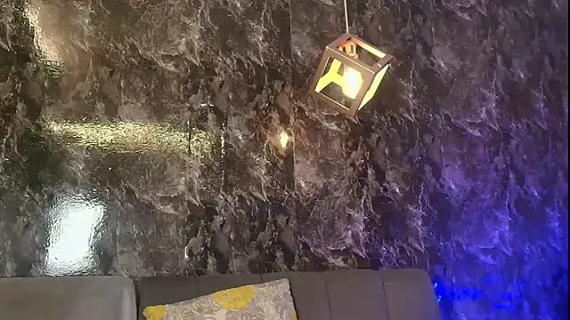 Snapshot of nicolai_drake chatting on 11-20-25, 04:01 nicolai drake online show from 11-20-25, 04:01