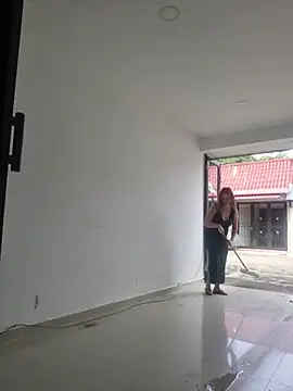 Nina vallon online show from 11-10-25, 01:21