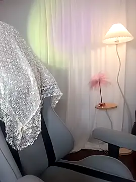 Snapshot of Joanna1122 chatting on 10-31-25, 05:25 Joanna1122 online show from 10-31-25, 05:25