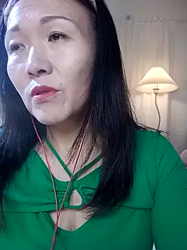 Snapshot of Joanna1122 chatting on 12-04-25, 02:32 Joanna1122 online show from 12-04-25, 02:32