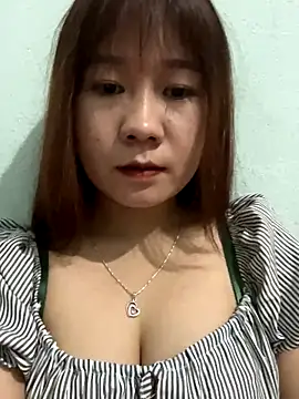 qinejr37 online show from 11-24-25, 02:00