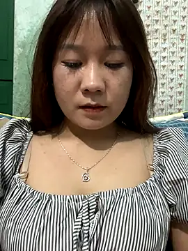 qinejr37 online show from 11-24-25, 02:06