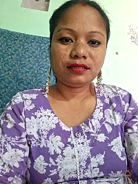 Priya-Bong  online show from 05-08-26, 07:57