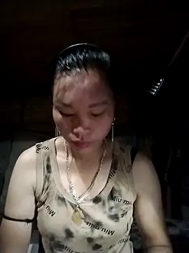 Snapshot of __Ngoc20__ chatting on 09-29-25, 01:22 Ngoc20 online show from 09-29-25, 01:22