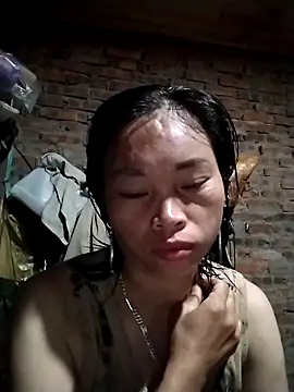 Snapshot of __Ngoc20__ chatting on 10-31-25, 03:29 Ngoc20 online show from 10-31-25, 03:29