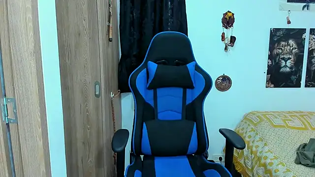 Snapshot of javiersexymann chatting on 12-29-24, 08:37 javiersexymann online show from 12-29-24, 08:37