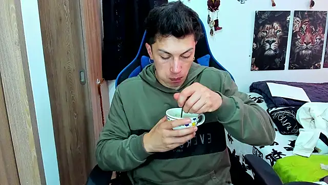 Snapshot of javiersexymann chatting on 02-18-25, 08:36 javiersexymann online show from 02-18-25, 08:36