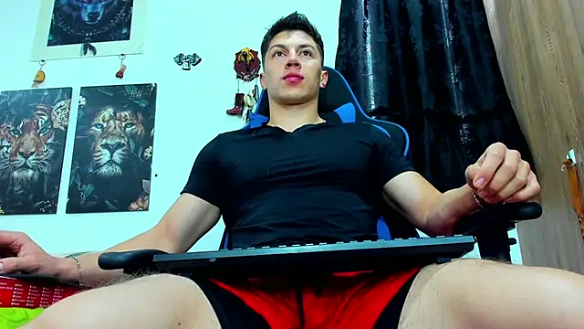 Snapshot of javiersexymann chatting on 03-11-25, 06:19 javiersexymann online show from 03-11-25, 06:19