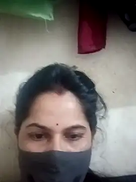 Snapshot of JULEE-740 chatting on 09-12-25, 11:15 JULEE-740 online show from 09-12-25, 11:15