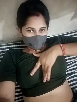 Snapshot of JULEE-740 chatting on 09-13-25, 03:12 JULEE-740 online show from 09-13-25, 03:12