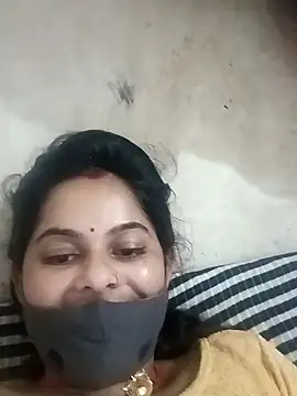 Snapshot of JULEE-740 chatting on 09-16-25, 08:48 JULEE-740 online show from 09-16-25, 08:48