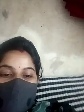 Snapshot of JULEE-740 chatting on 09-17-25, 10:50 JULEE-740 online show from 09-17-25, 10:50