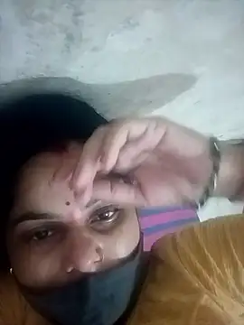 Snapshot of JULEE-740 chatting on 09-24-25, 09:40 JULEE-740 online show from 09-24-25, 09:40